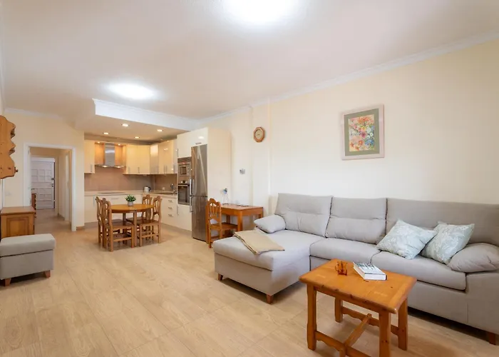 Acaymo Sunset דירה